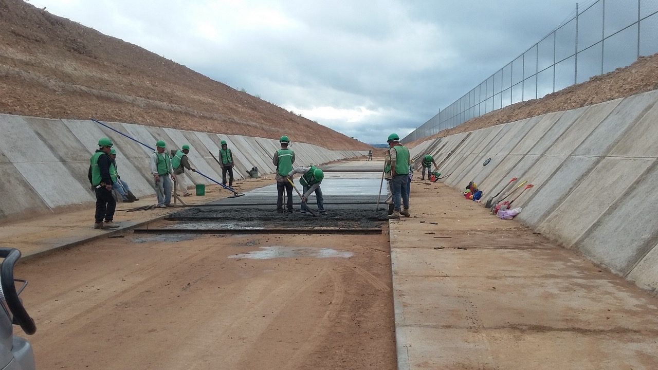 Bmw Parque Logistik Canal Perimetral De Aguas Fluviales Procopsa